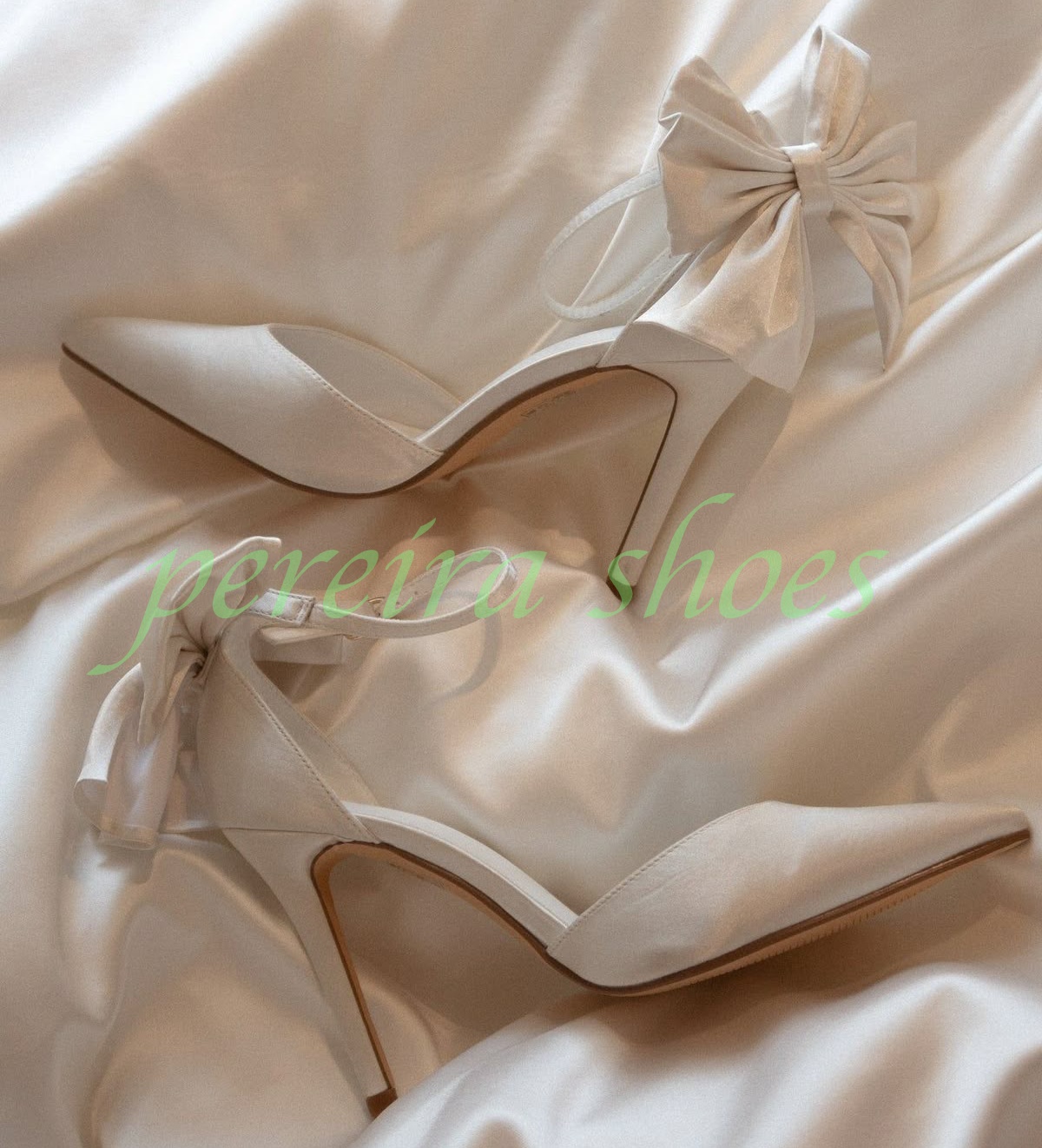 Dames Ivoor Satijn Puntige Tee - Slingback Heel Formal recensie en prijs